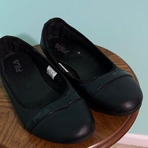 Fila Women's Classic Black Loafers